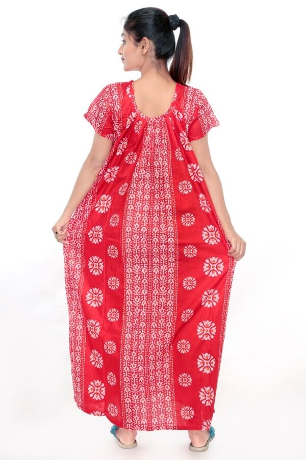 Nighty , night dress