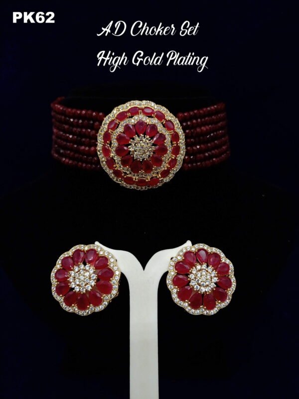 choker set maroon