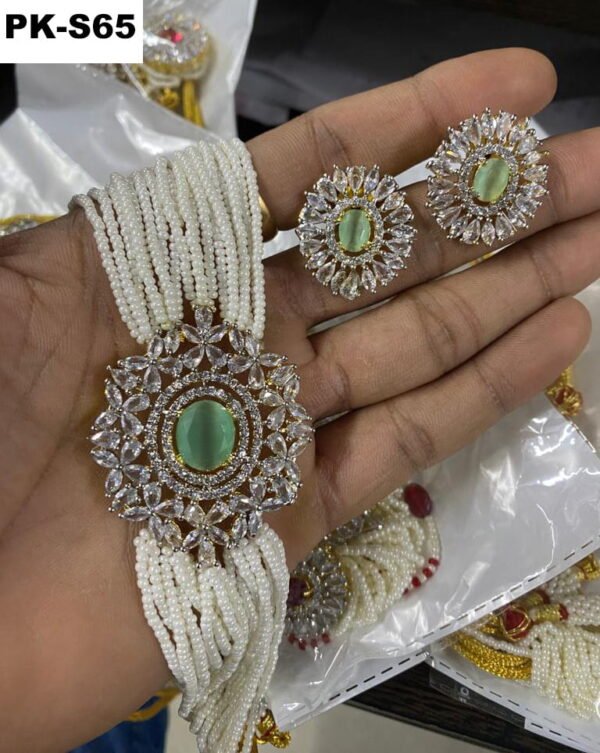 choker set light green