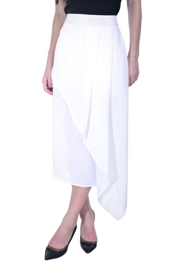 Asymmetrical skirt