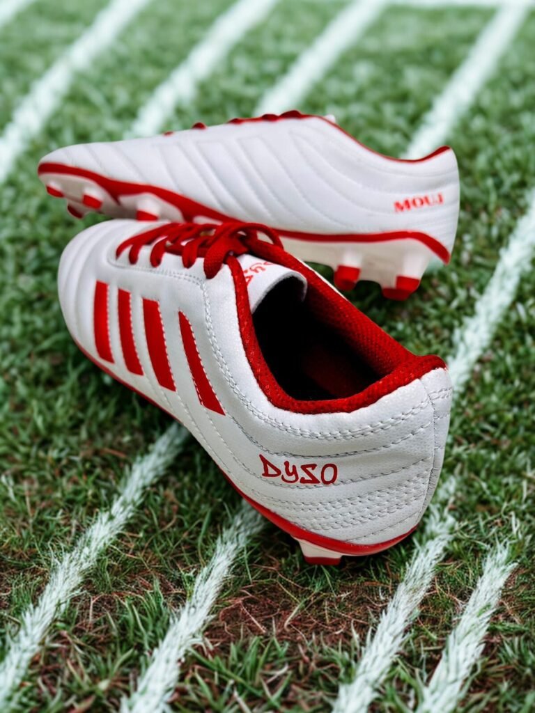 Sakuda football shoes for men with lightweight design and durable grip